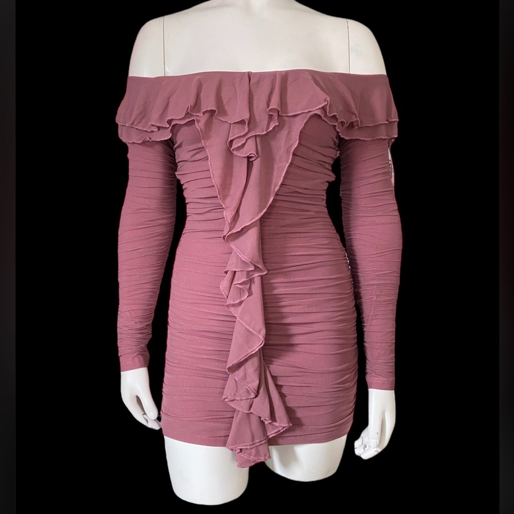 Salty | NWOT’s burgundy ruched layered off the shoulder Y2K bohemian mini dress - Picture 3 of 6